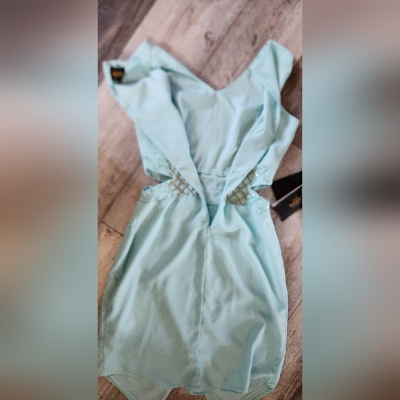 Vero Moda MARQUEE Women's Mint Green Polyester Tulip Dress. - Picture 13 of 14